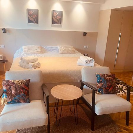 Apartments Nikval Rovinj Exterior photo