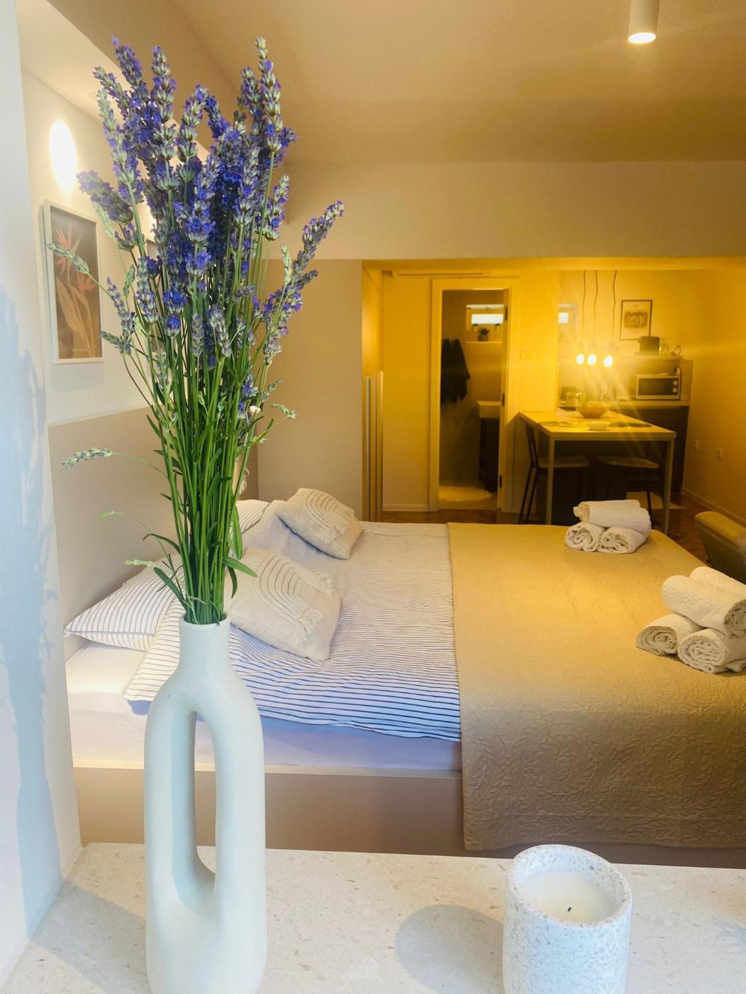 Apartments Nikval Rovinj Exterior photo