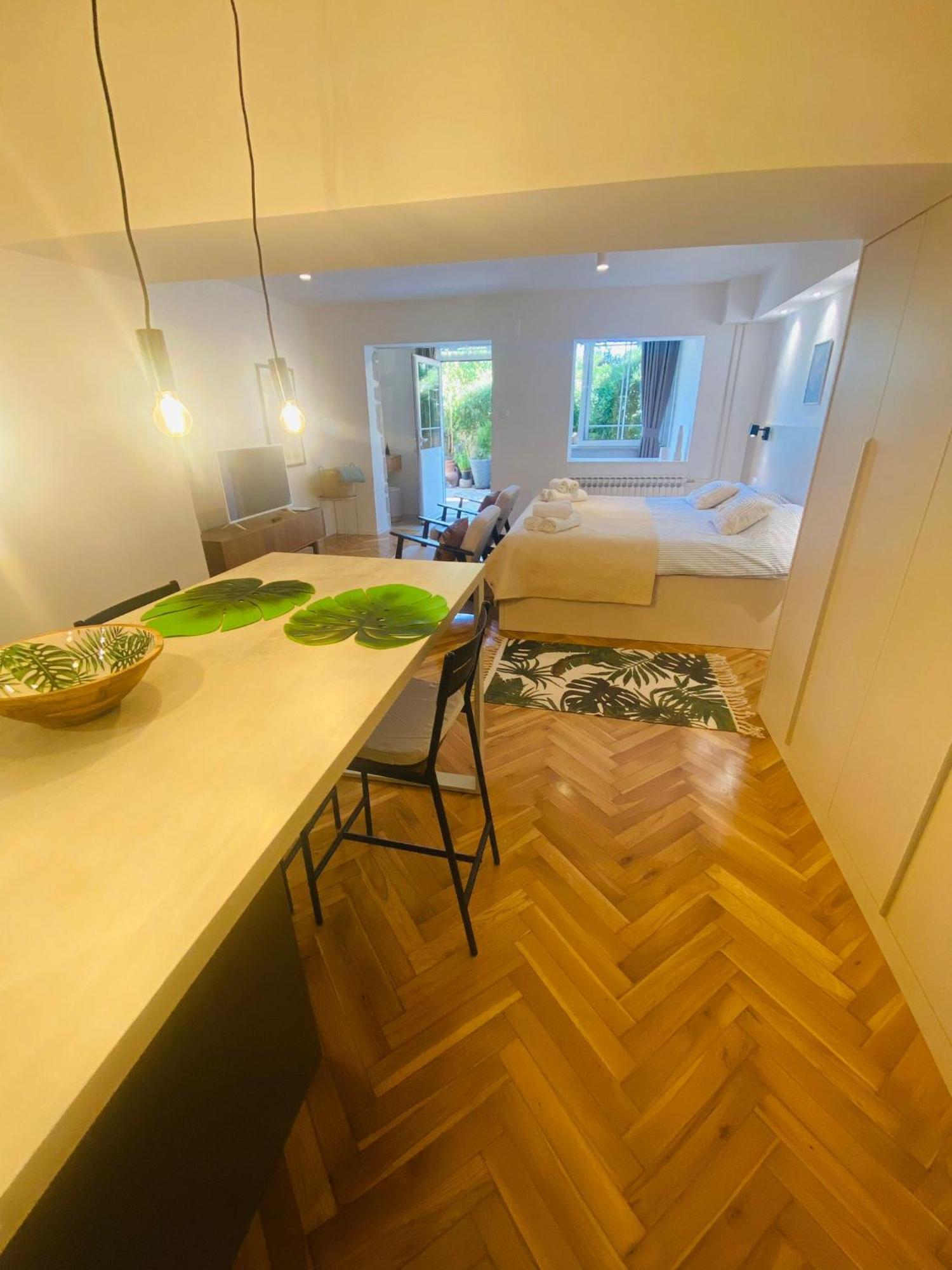 Apartments Nikval Rovinj Exterior photo